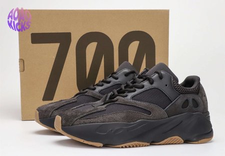 Yeezy Boost 700 Utility Black 36-48