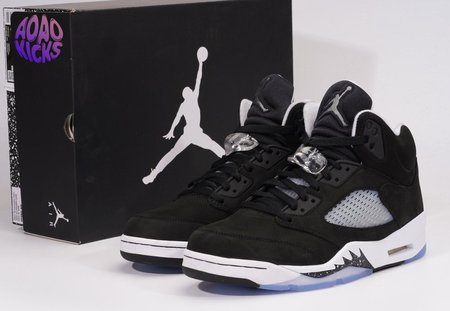 Air Jordan 5 Retro Oreo size: 40.5-47.5