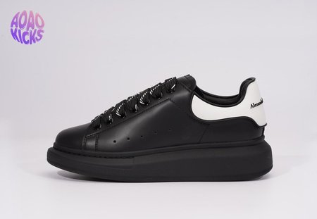 Alexander McQueen Oversized Black white SIZE: 35-45