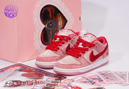 Strangelove x Nike SB Dunk Low Pro QS Valentine's Day Limited SIZE: 36-46